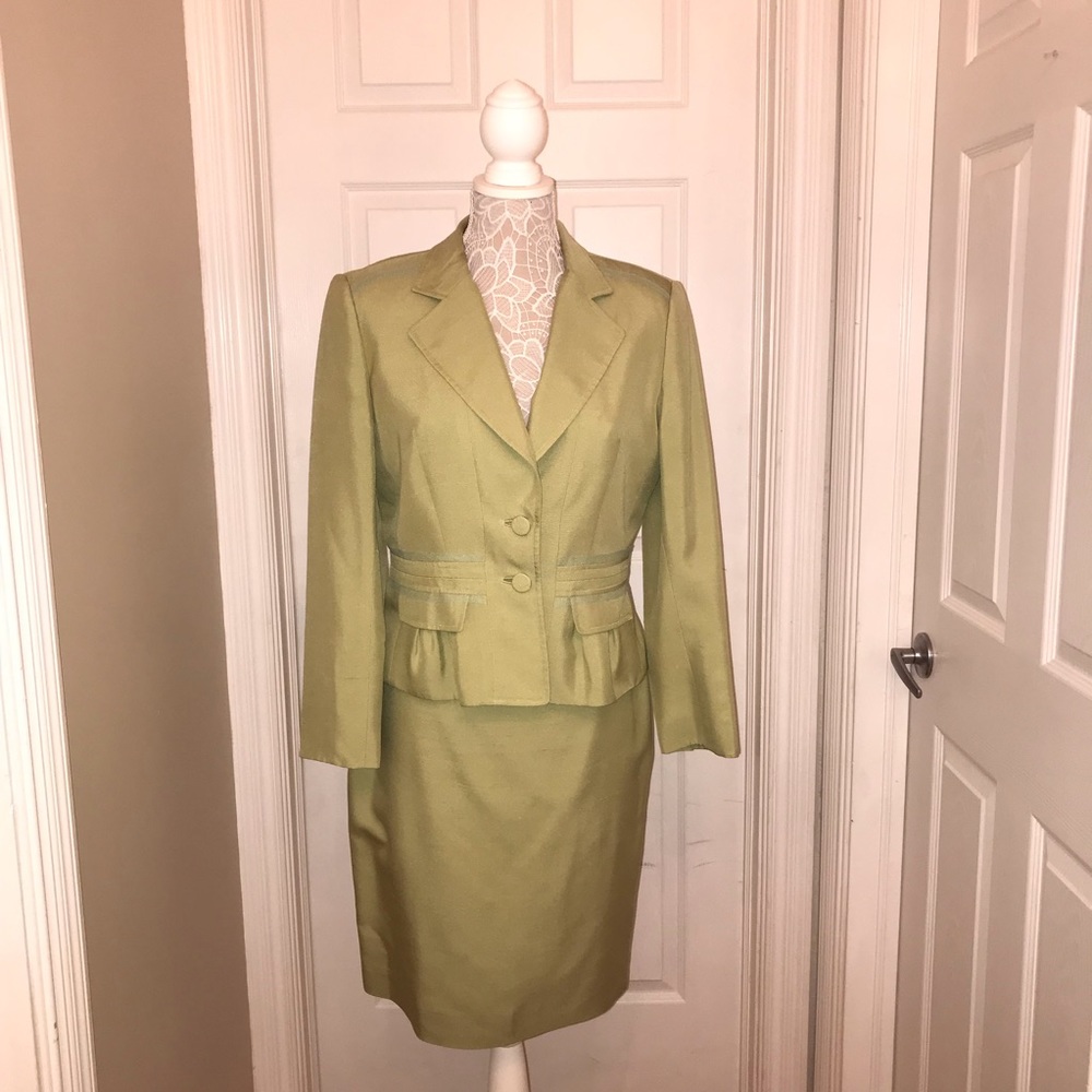 SOLD *Host Pick* Pilar Rossi Skirt Suit